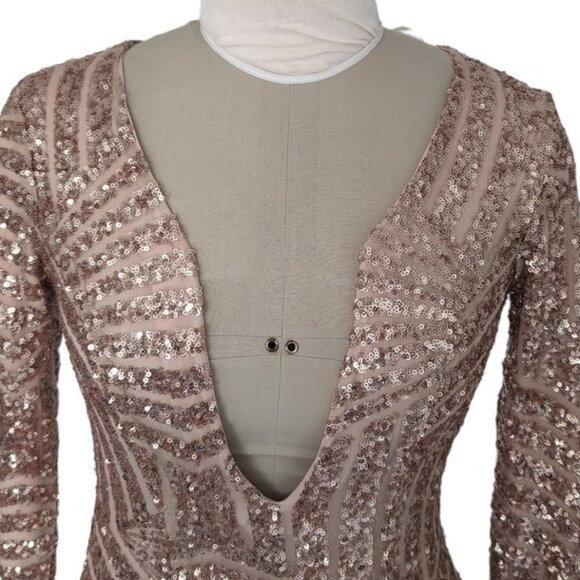 Shareen Collections Plunge Sequin Dress - Picture 4 of 5